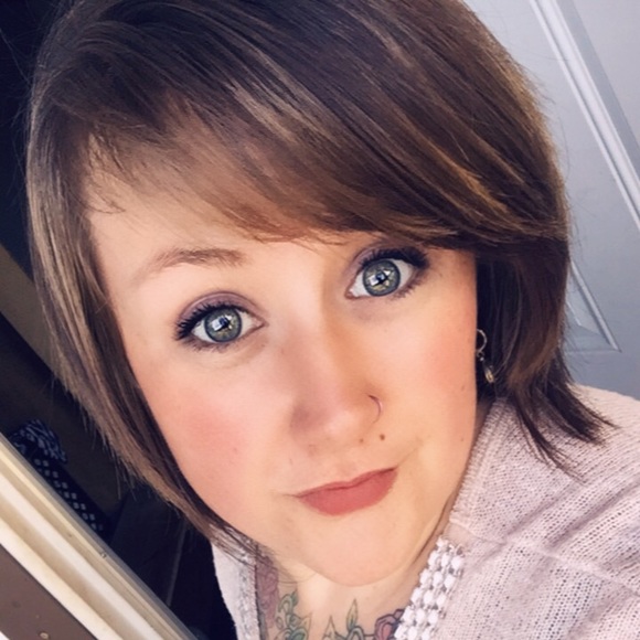 Meet your Posher, Kaitlynn - Picture 1 of 1